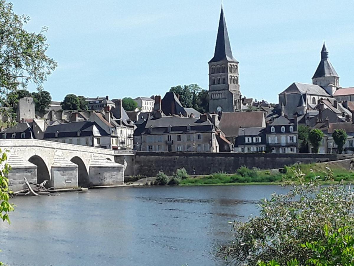 La Pomme D'Or Hotel La Charite-sur-Loire Ngoại thất bức ảnh