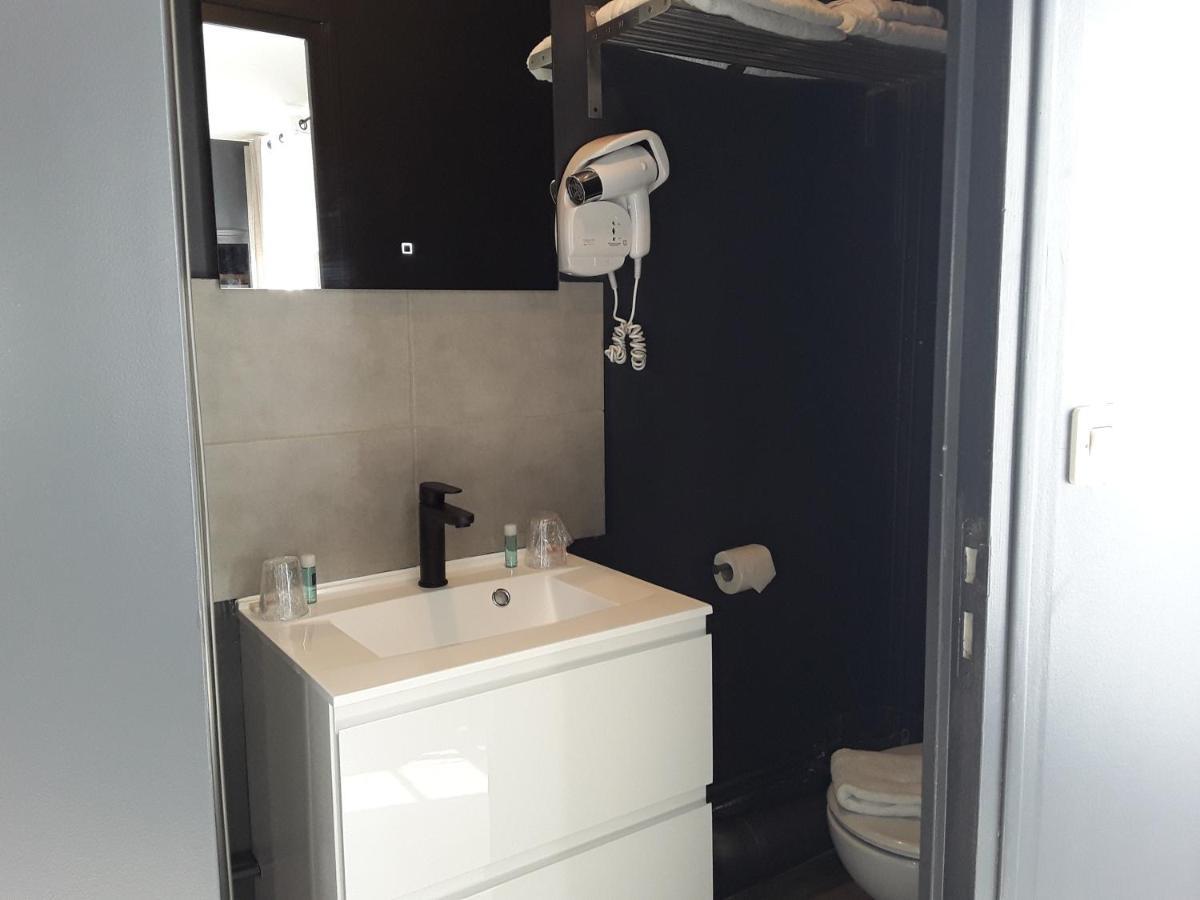 La Pomme D'Or Hotel La Charite-sur-Loire Ngoại thất bức ảnh